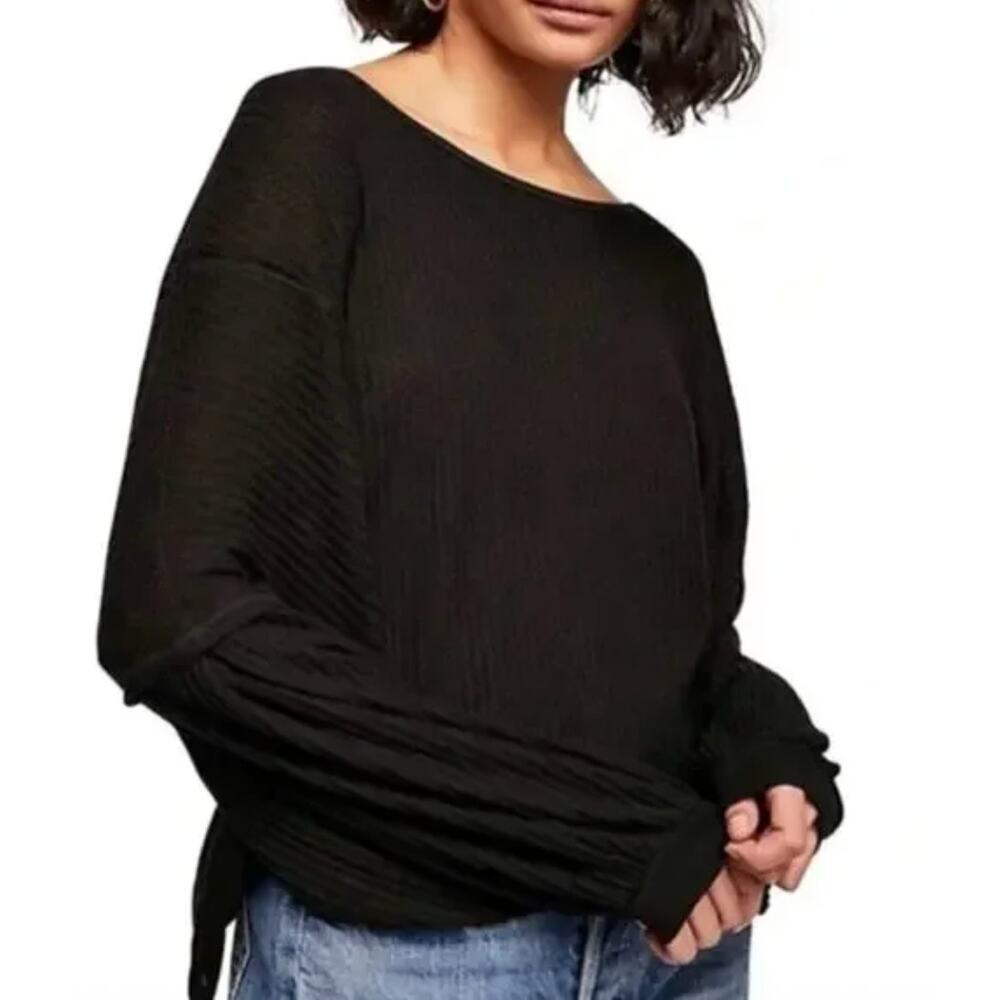 We the Free Women's Black Love Me Thermal